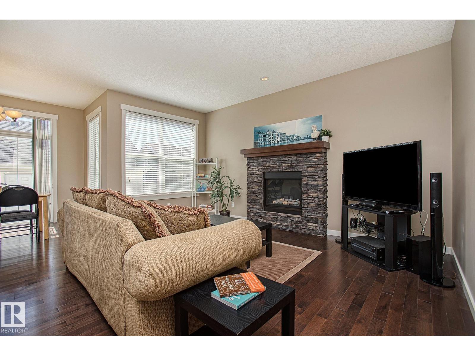 Photo 73 of 711 Decoteau Wy Nw, Edmonton AB