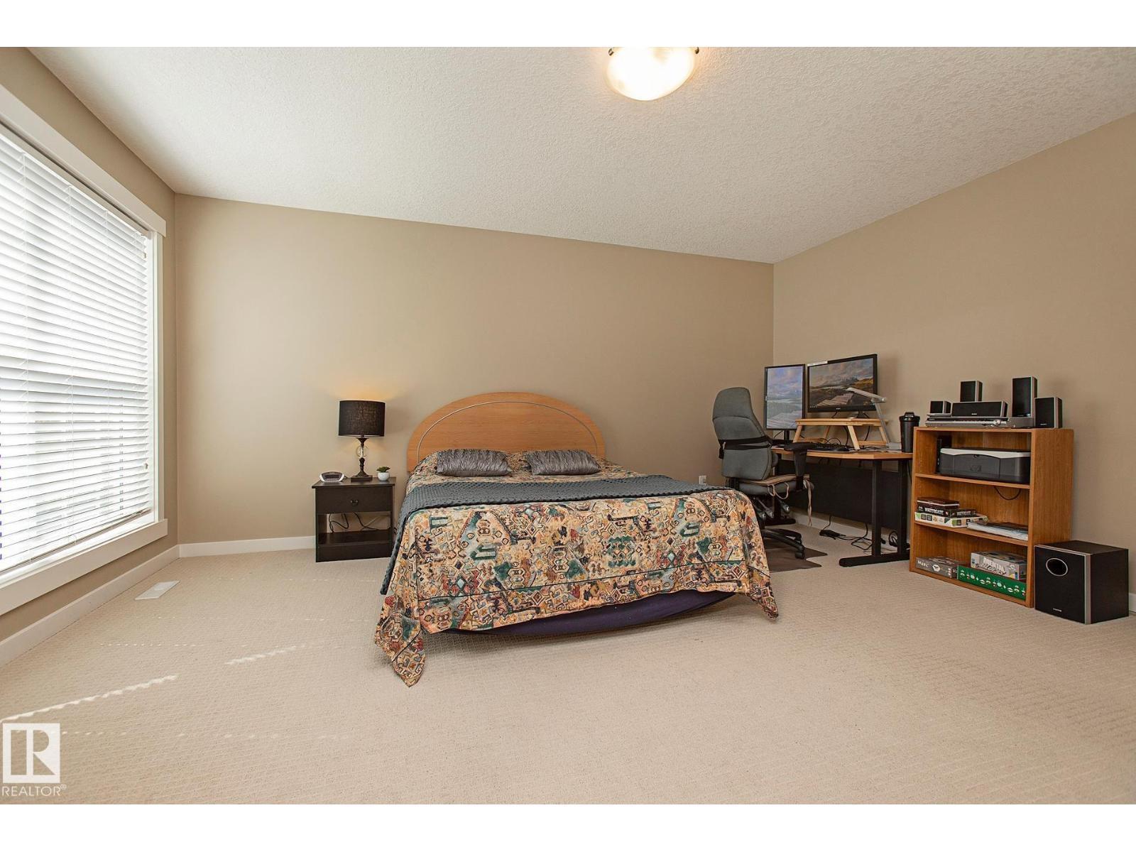 Photo 63 of 711 Decoteau Wy Nw, Edmonton AB