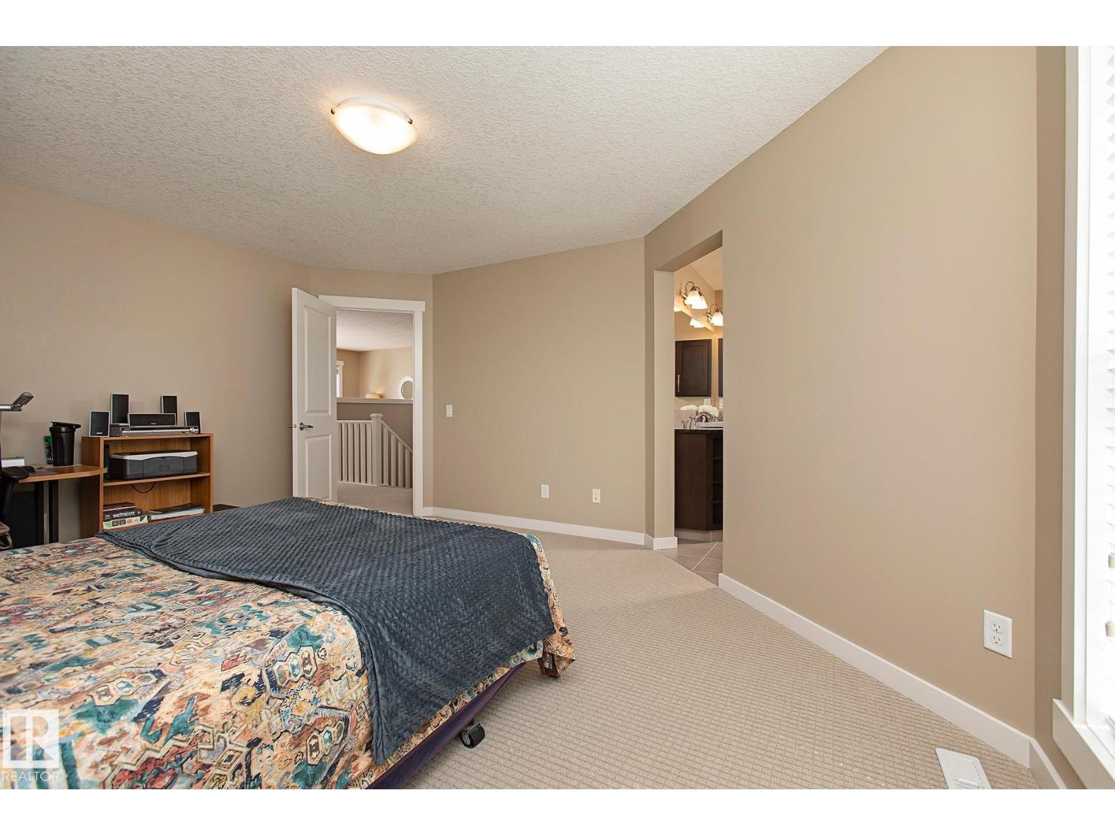 Photo 28 of 711 Decoteau Wy Nw, Edmonton AB
