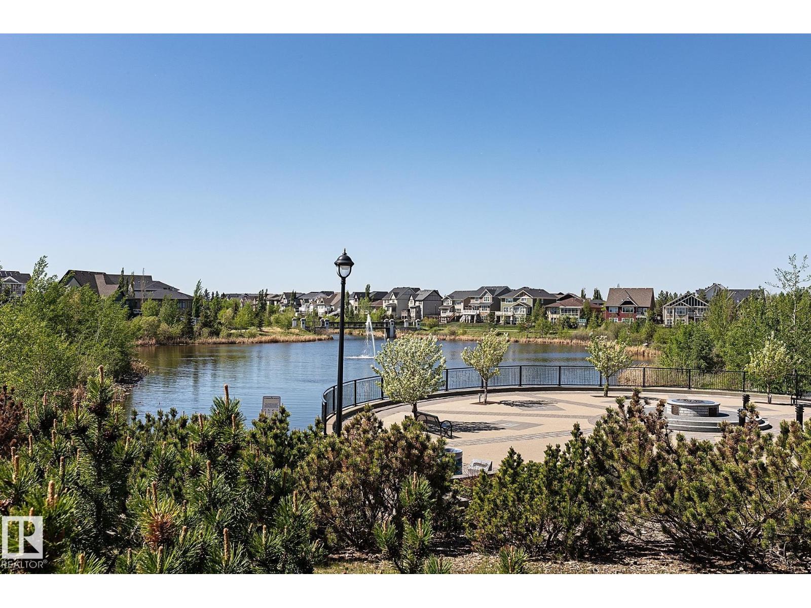 Photo 23 of 711 Decoteau Wy Nw, Edmonton AB
