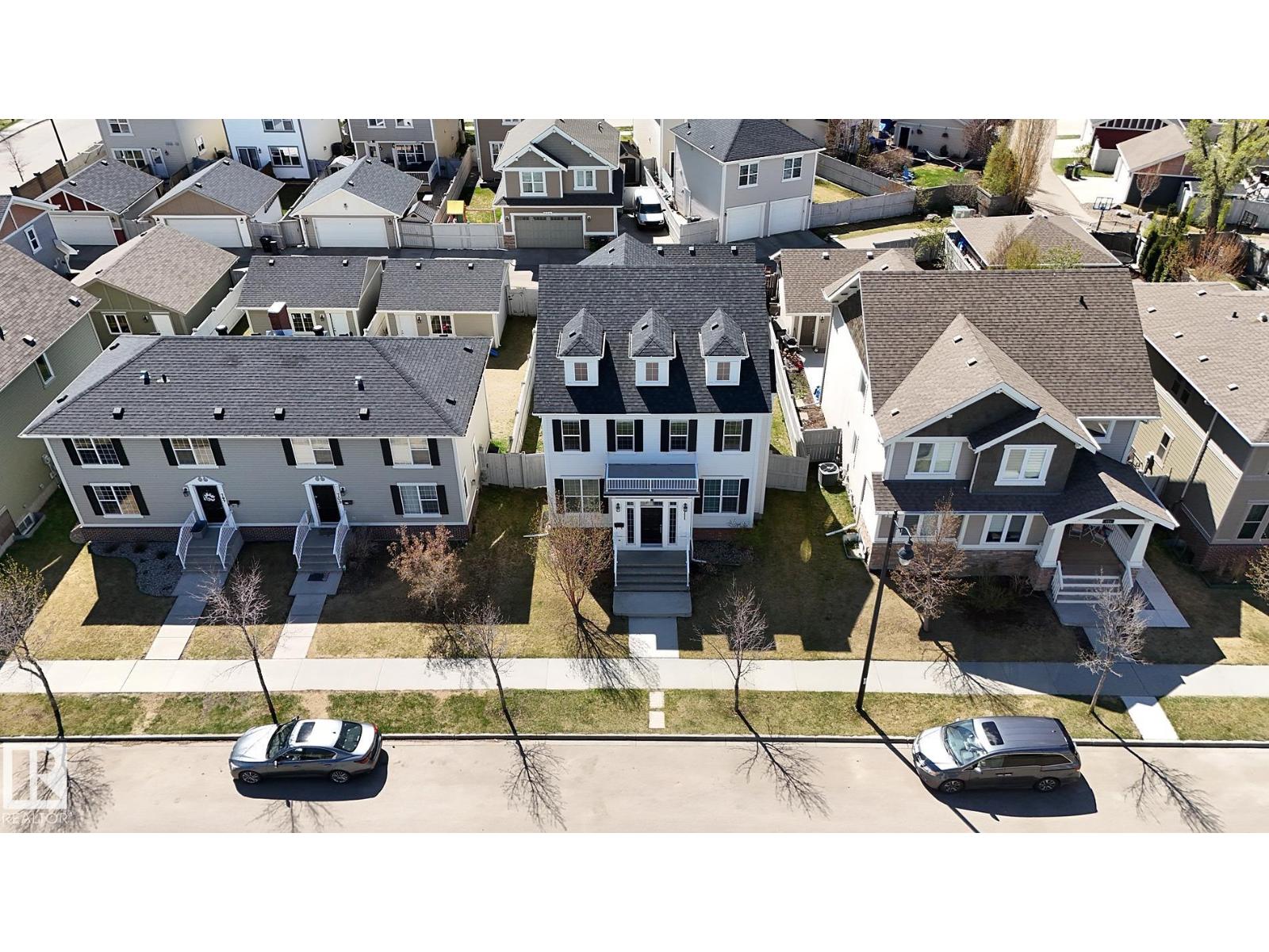 Photo 64 of 711 Decoteau Wy Nw, Edmonton AB
