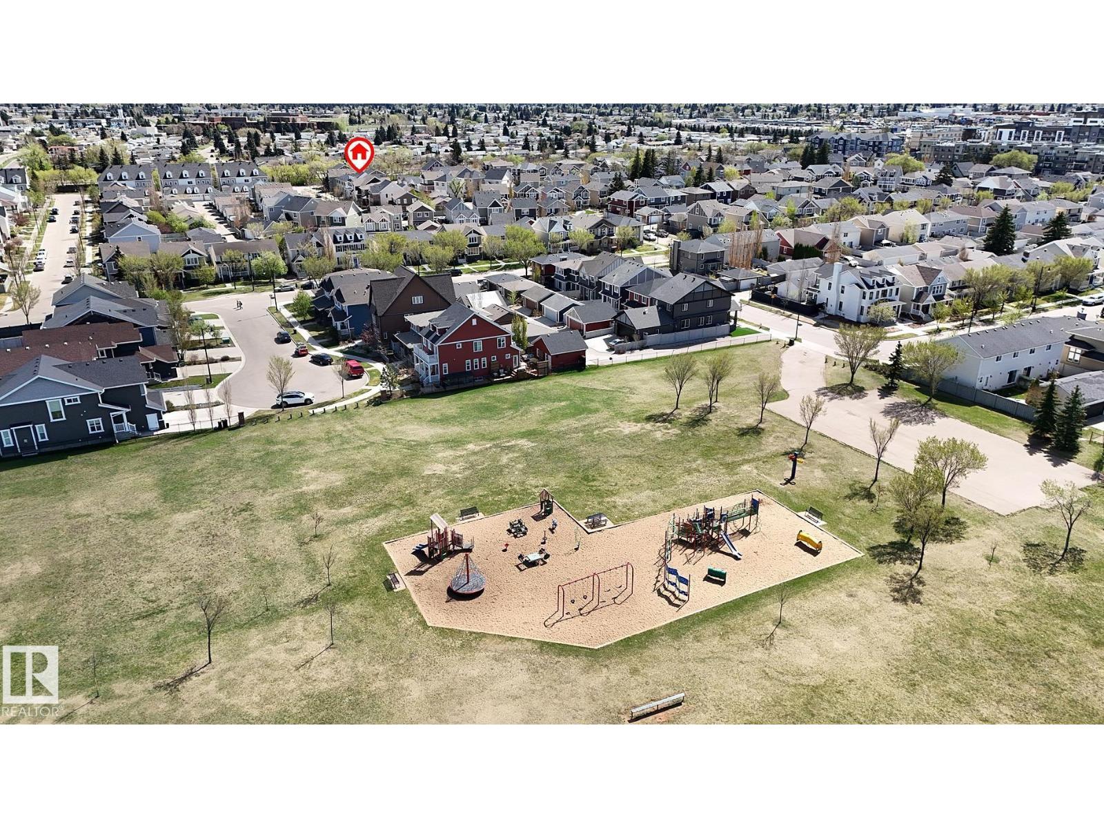 Photo 36 of 711 Decoteau Wy Nw, Edmonton AB