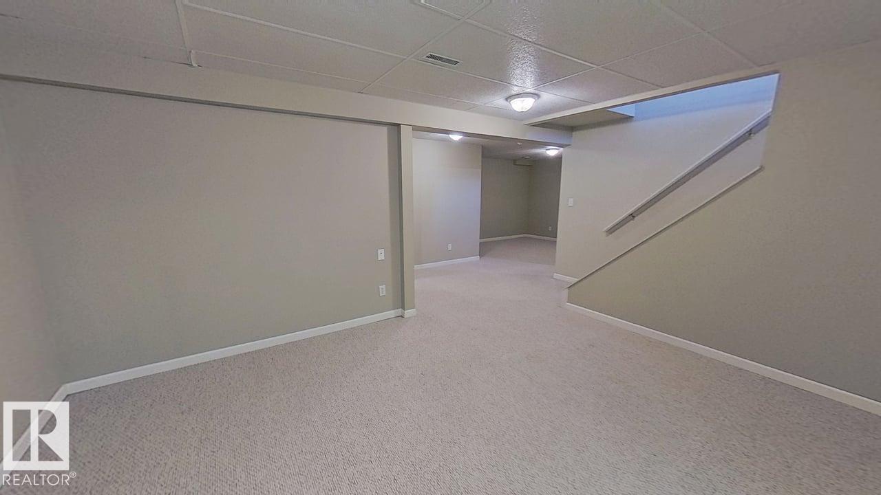 Photo 22 of 51 9718 176 St Nw, Edmonton AB