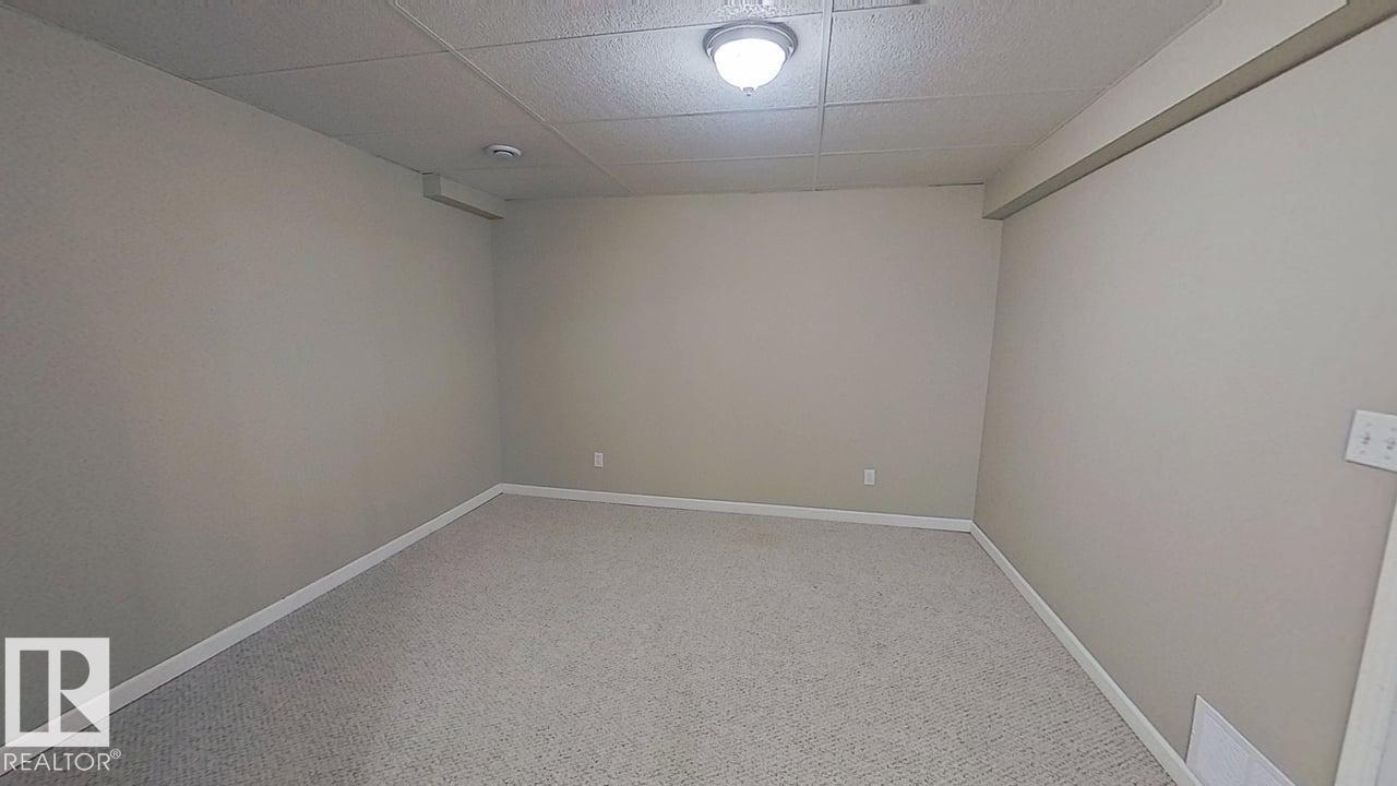 Photo 25 of 51 9718 176 St Nw, Edmonton AB