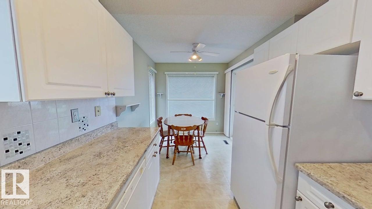 Photo 9 of 51 9718 176 St Nw, Edmonton AB