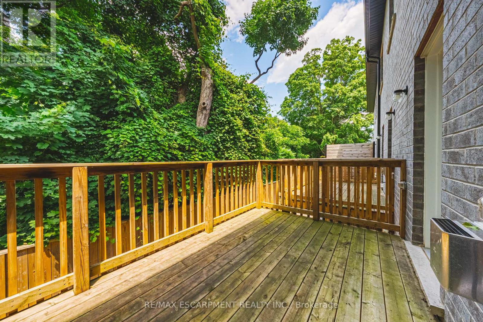 Photo 23 of 6 111 Wilson Street E, Hamilton ON