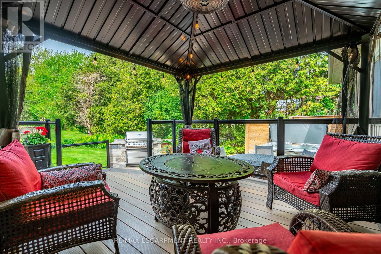 Photo 13 of 979 Garden Lane, Hamilton ON