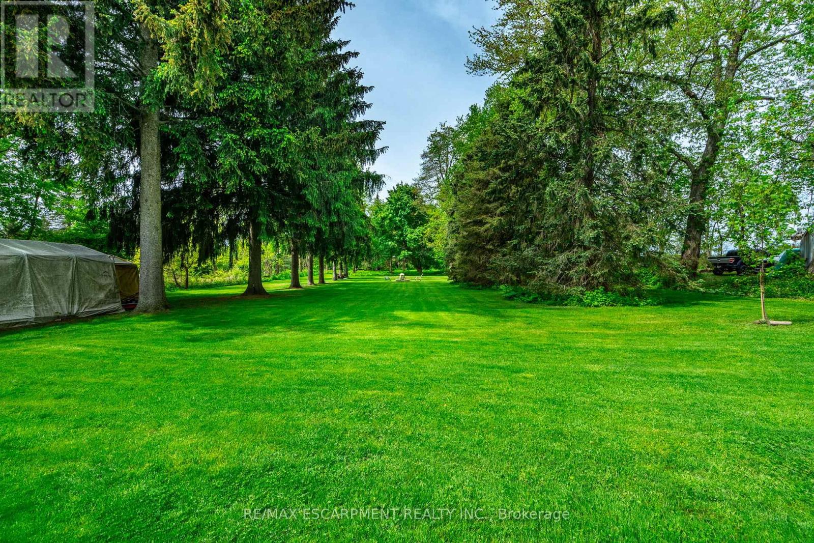 Photo 6 of 979 Garden Lane, Hamilton ON