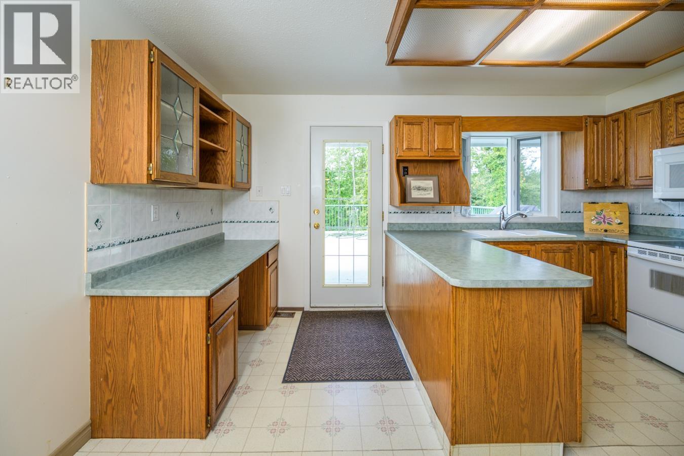 Photo 3 of 1145 Babine Crescent, Prince George BC