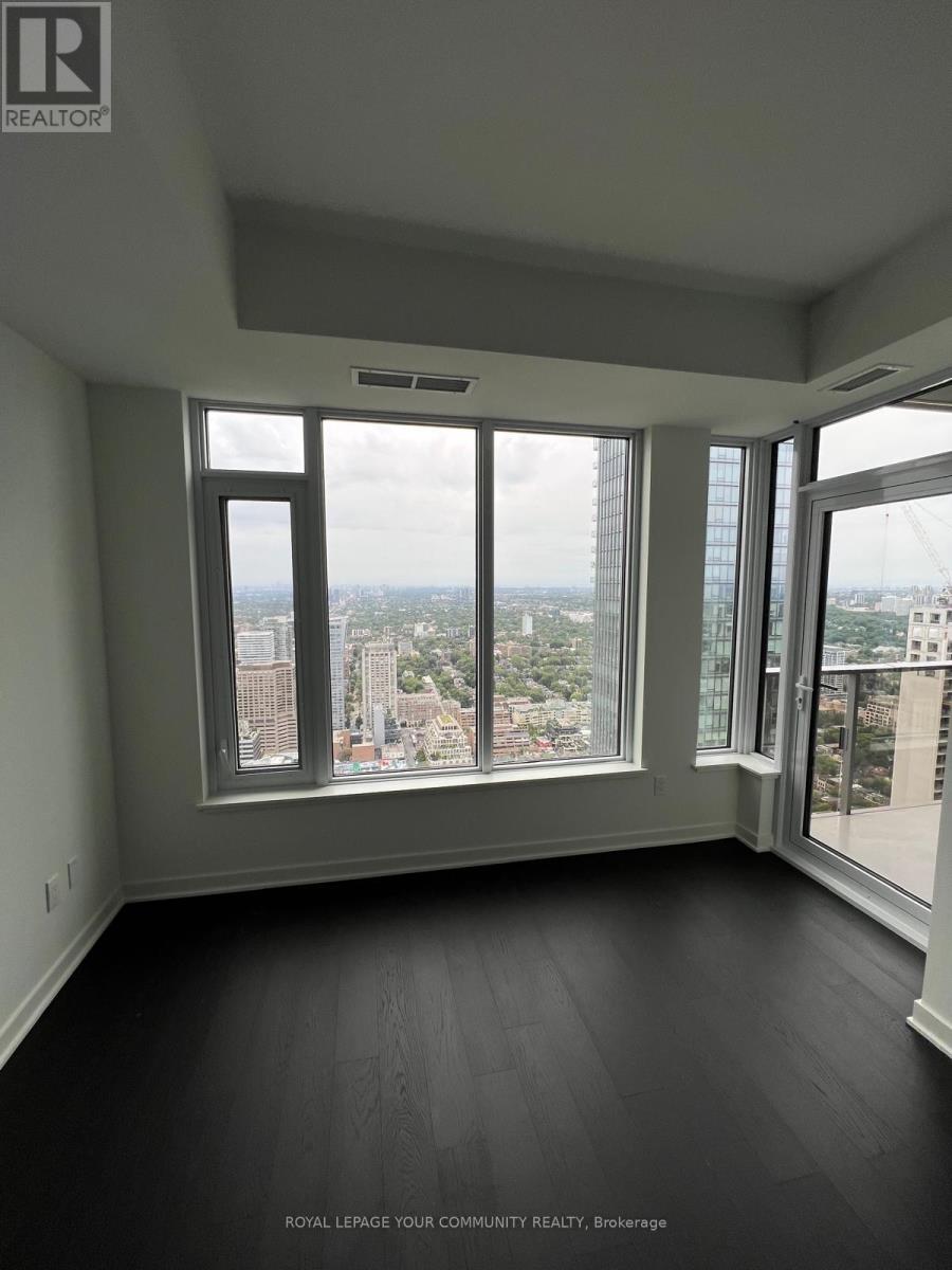 Photo 1 of 4710 11 Yorkville Avenue, Toronto ON