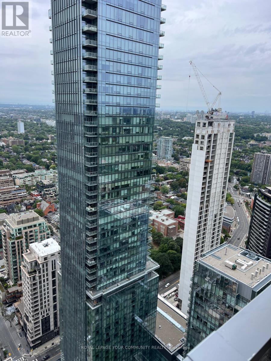 Photo 20 of 4710 11 Yorkville Avenue, Toronto ON