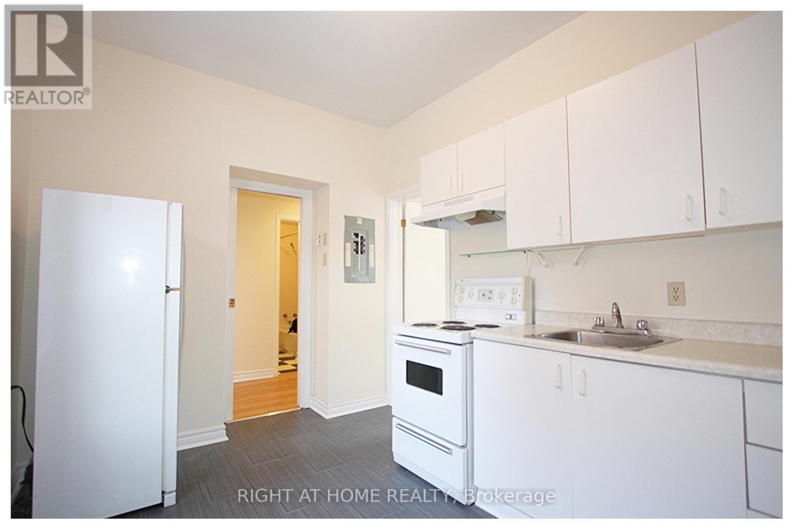 Photo 7 of Apt 5 294 Somerset Street W, Ottawa ON