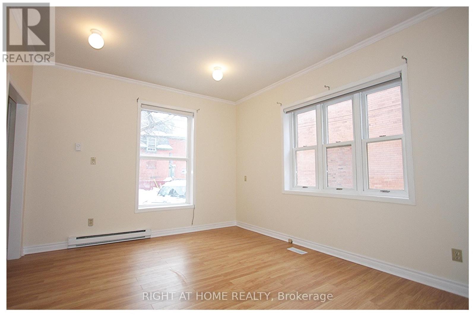 Photo 3 of Apt 5 294 Somerset Street W, Ottawa ON