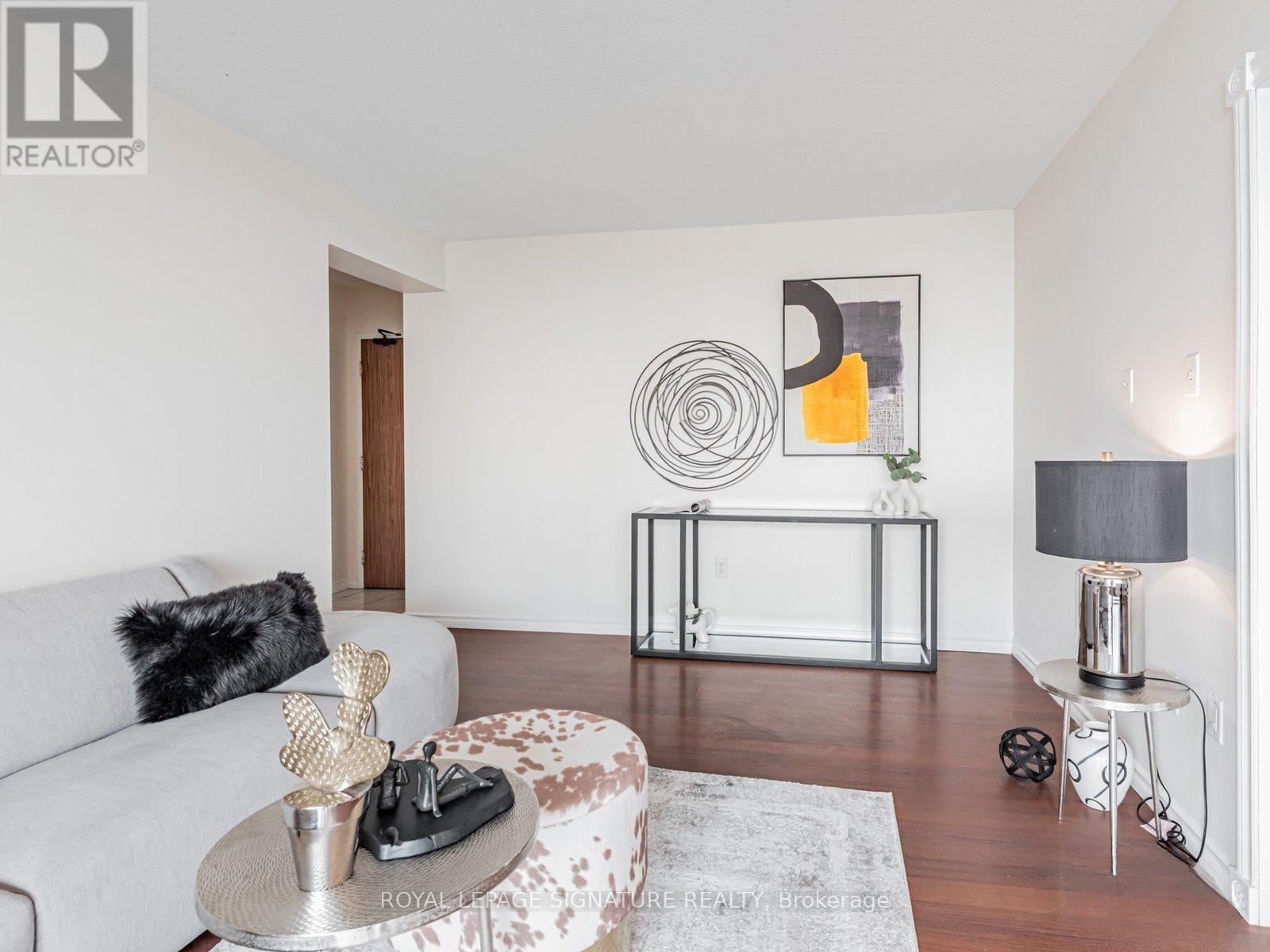 Photo 5 of 1709 350 Seneca Hill Drive, Toronto ON