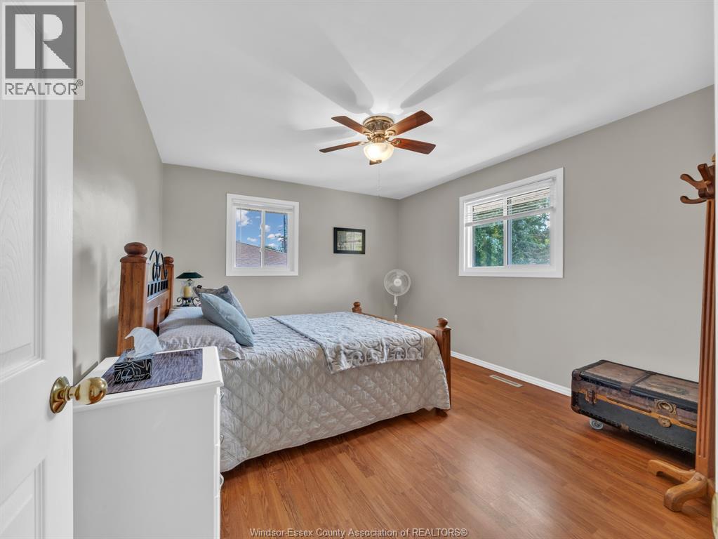 Photo 8 of 127 Mccallum Drive, Kingsville ON