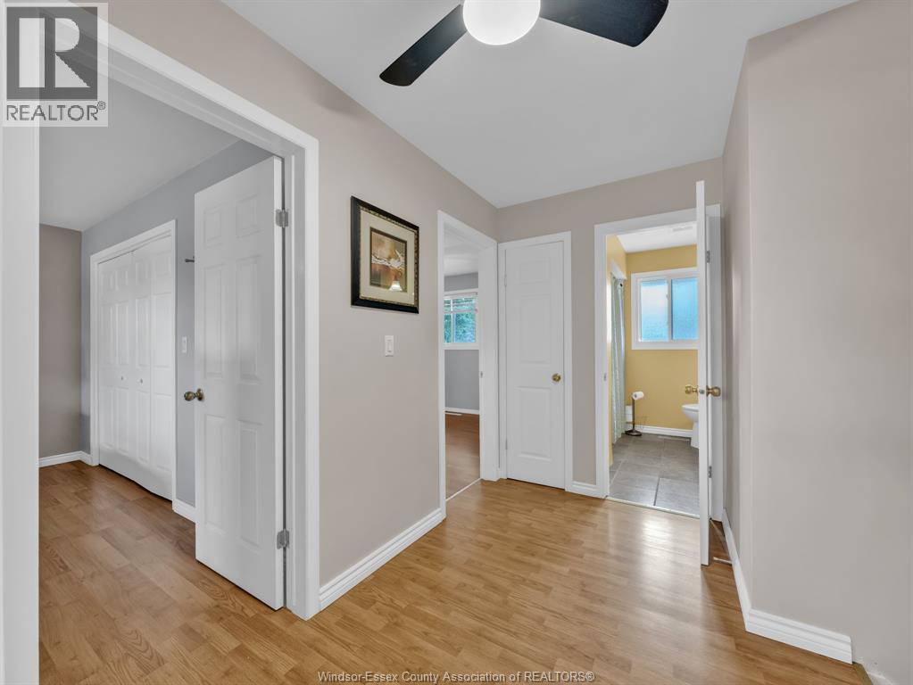 Photo 33 of 127 Mccallum Drive, Kingsville ON