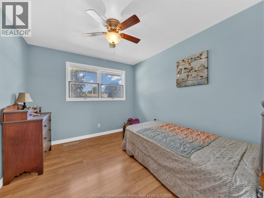 Photo 39 of 127 Mccallum Drive, Kingsville ON