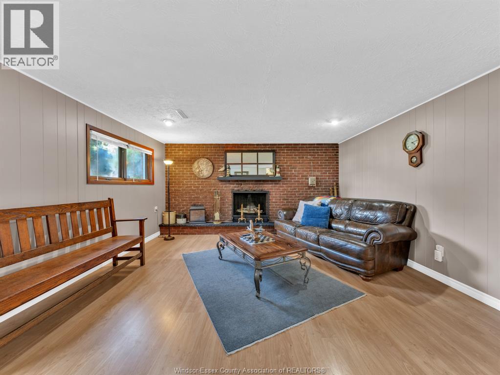 Photo 40 of 127 Mccallum Drive, Kingsville ON