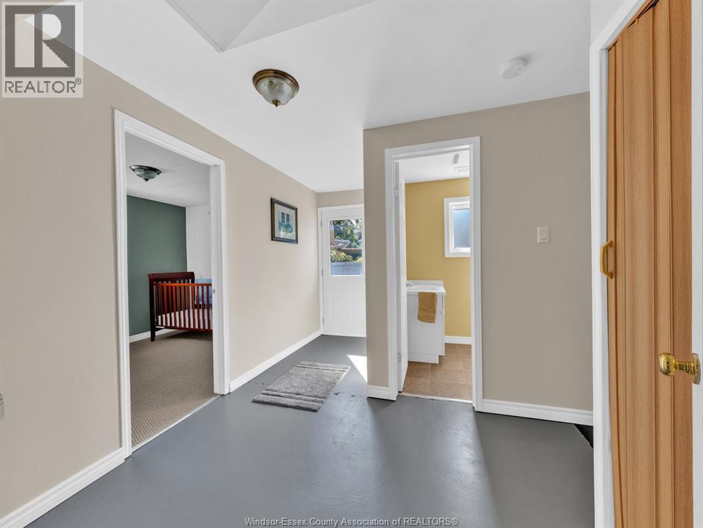 Photo 45 of 127 Mccallum Drive, Kingsville ON