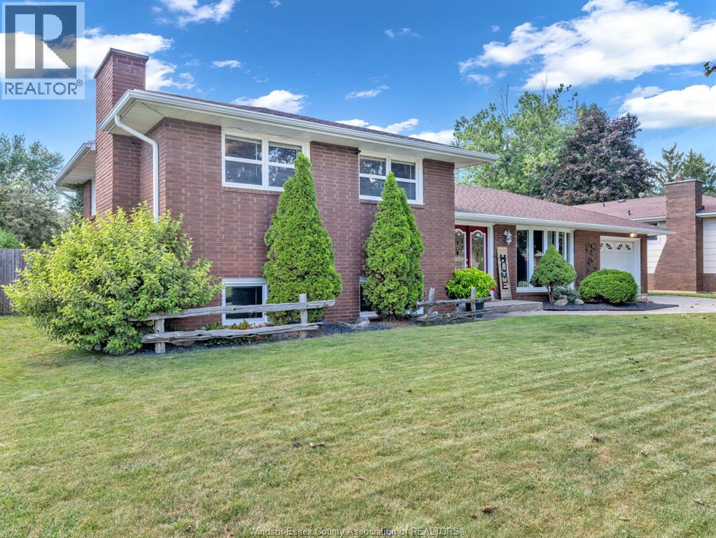 Photo 38 of 127 Mccallum Drive, Kingsville ON