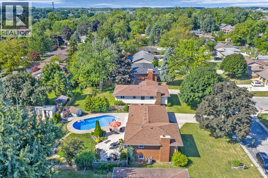 Photo 20 of 127 Mccallum Drive, Kingsville ON