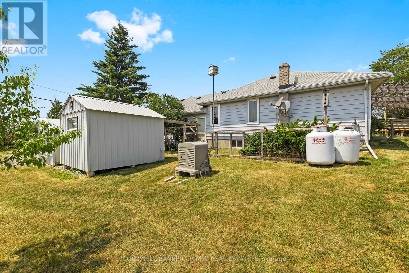 Photo 11 of 550 Angeline Street N, Kawartha Lakes ON