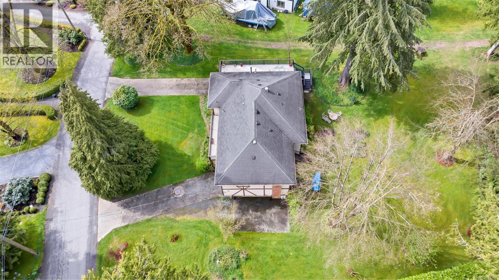 Photo 13 of 4752 Fairbridge Dr, Duncan BC