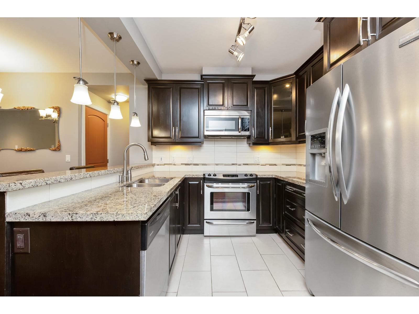Photo 5 of 429 8288 207 A Street, Langley BC
