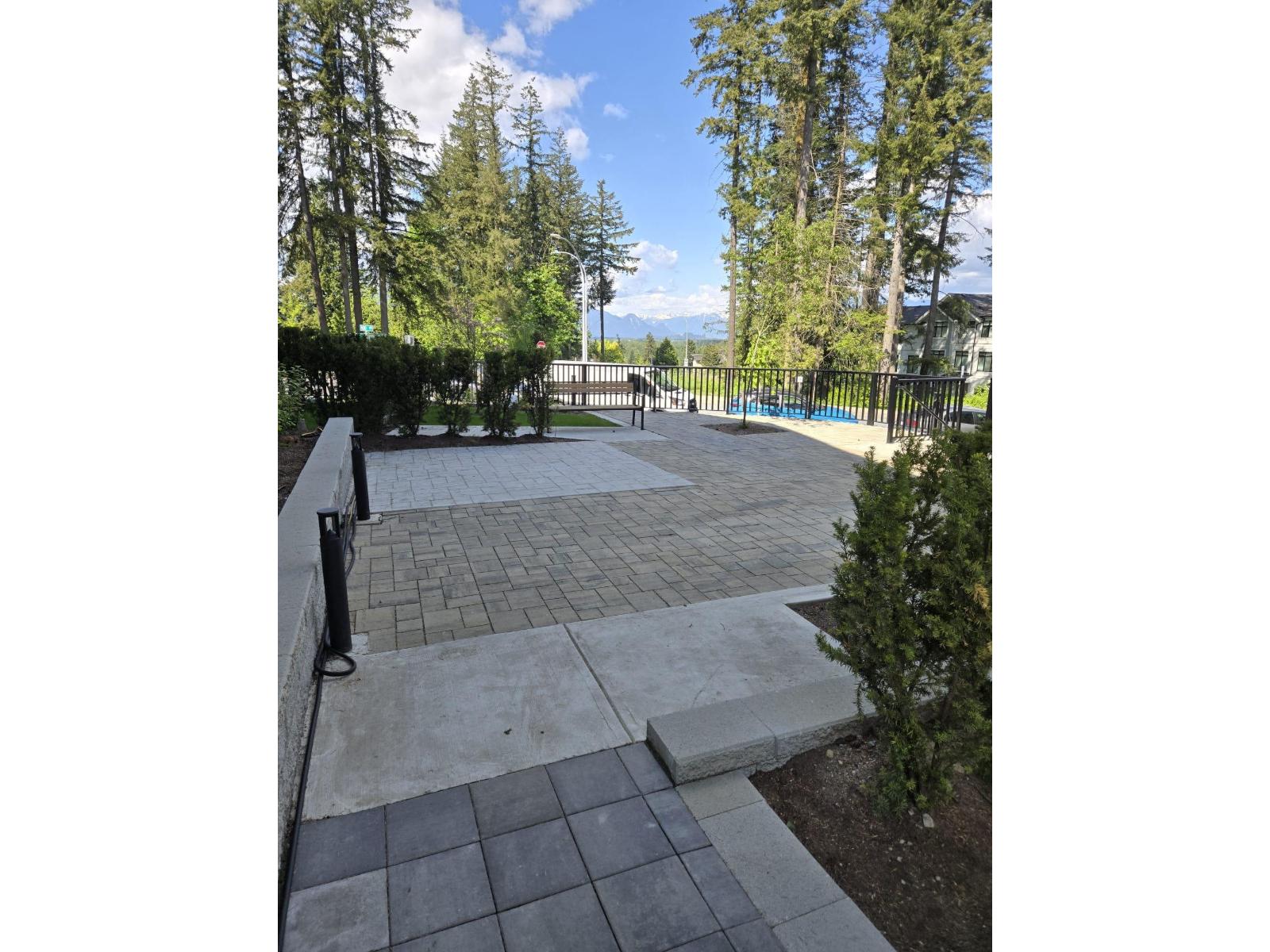 Photo 22 of 38 17538 100 Avenue, Surrey BC
