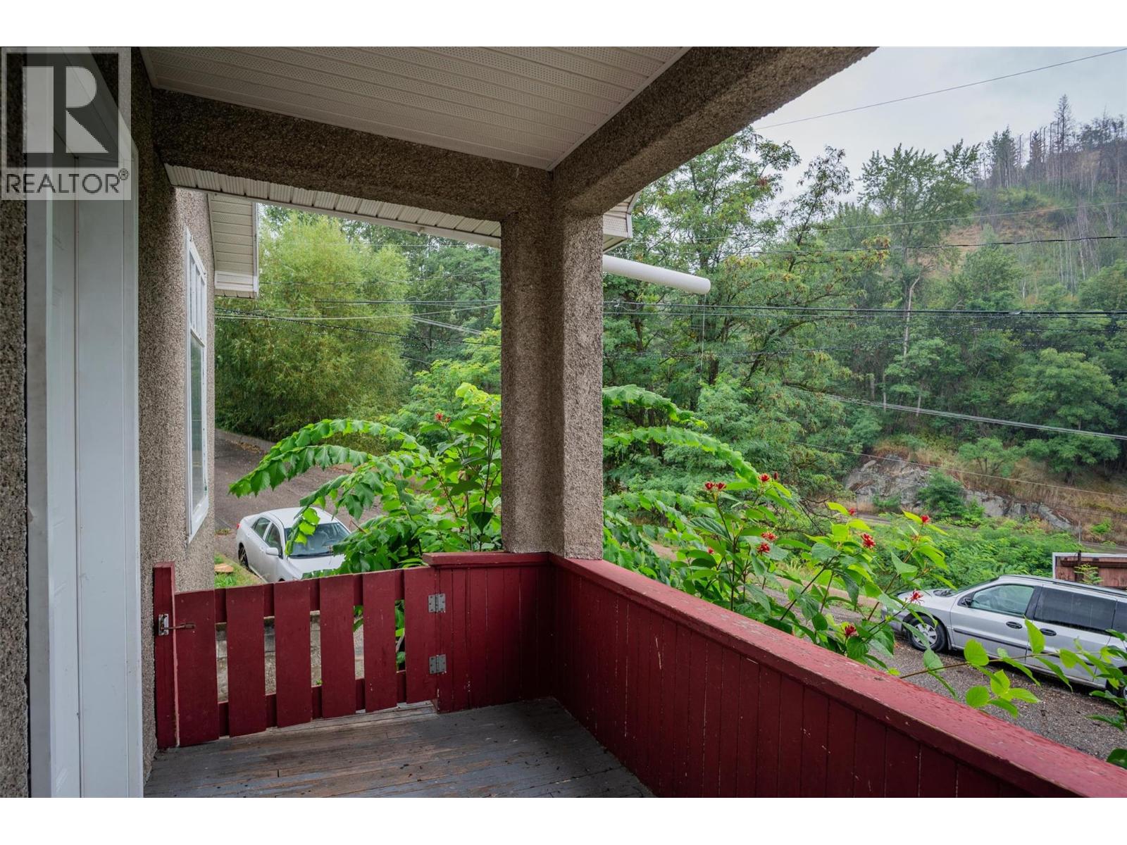 132 Reservoir Road, Trail