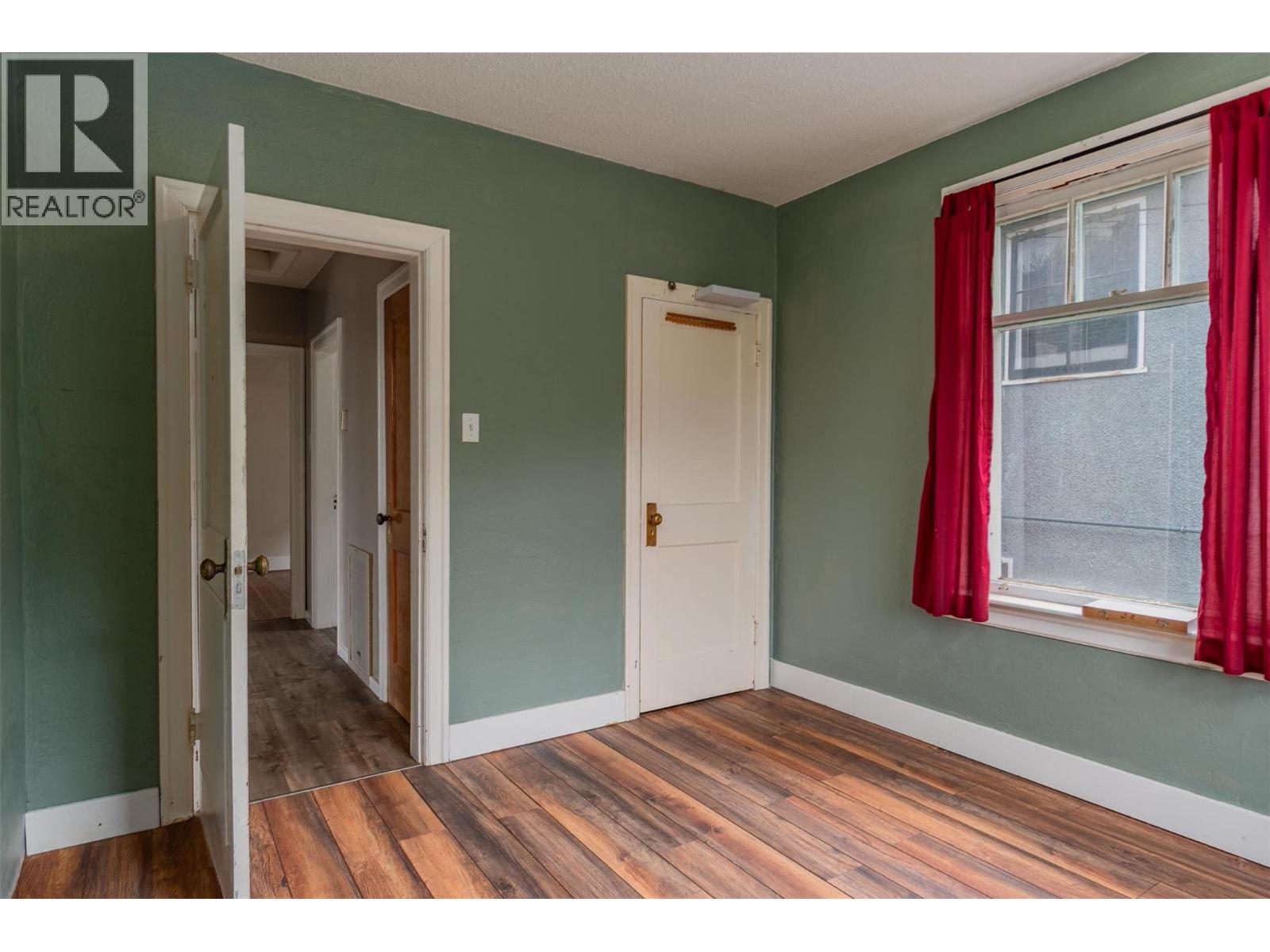 132 Reservoir Road, Trail
