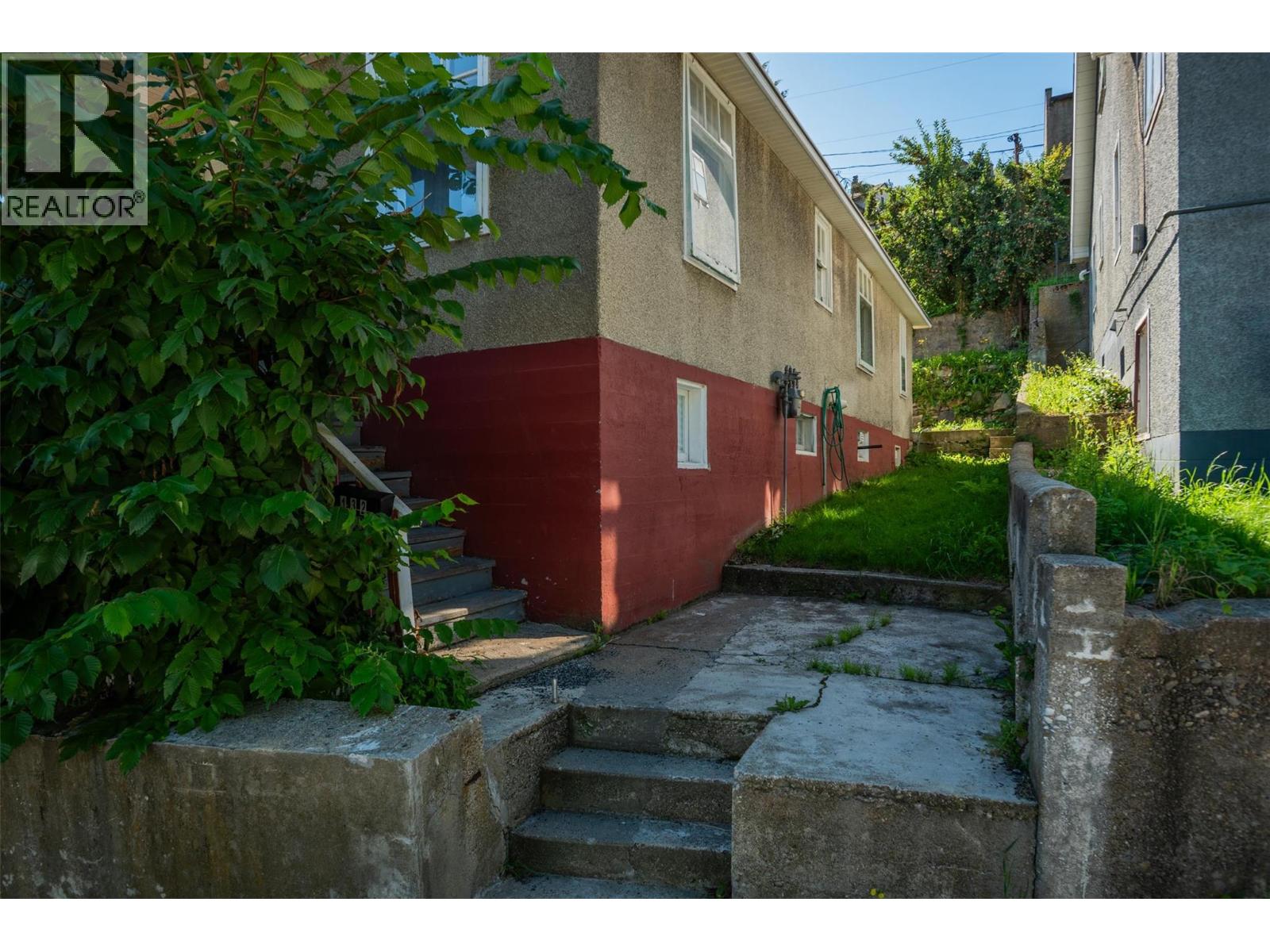 132 Reservoir Road, Trail