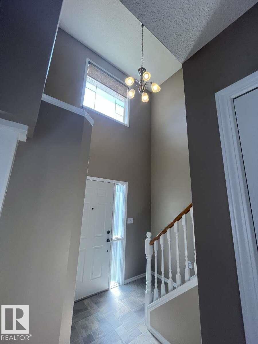 Photo 16 of 15210 103 Av Nw, Edmonton AB
