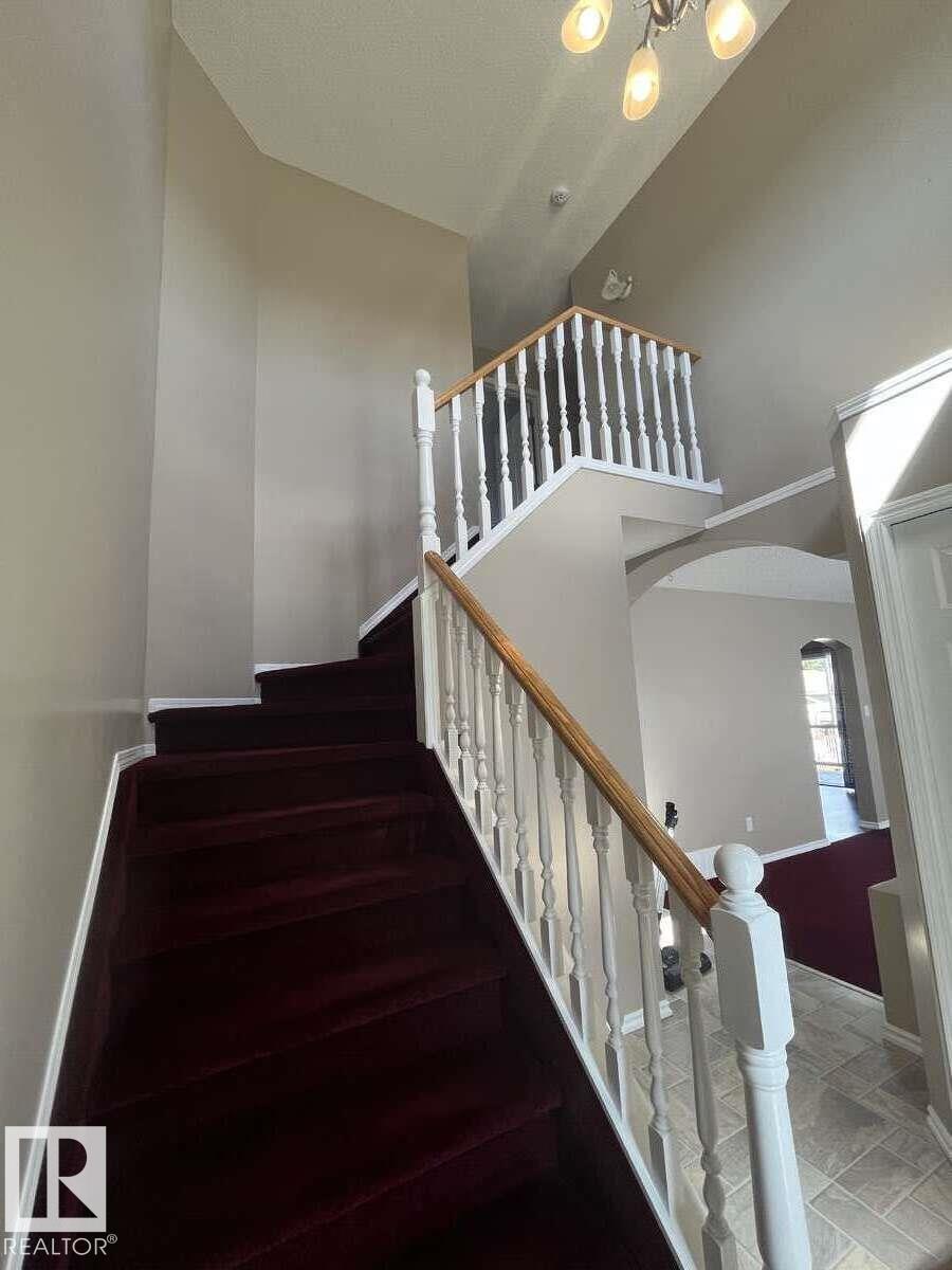 Photo 17 of 15210 103 Av Nw, Edmonton AB