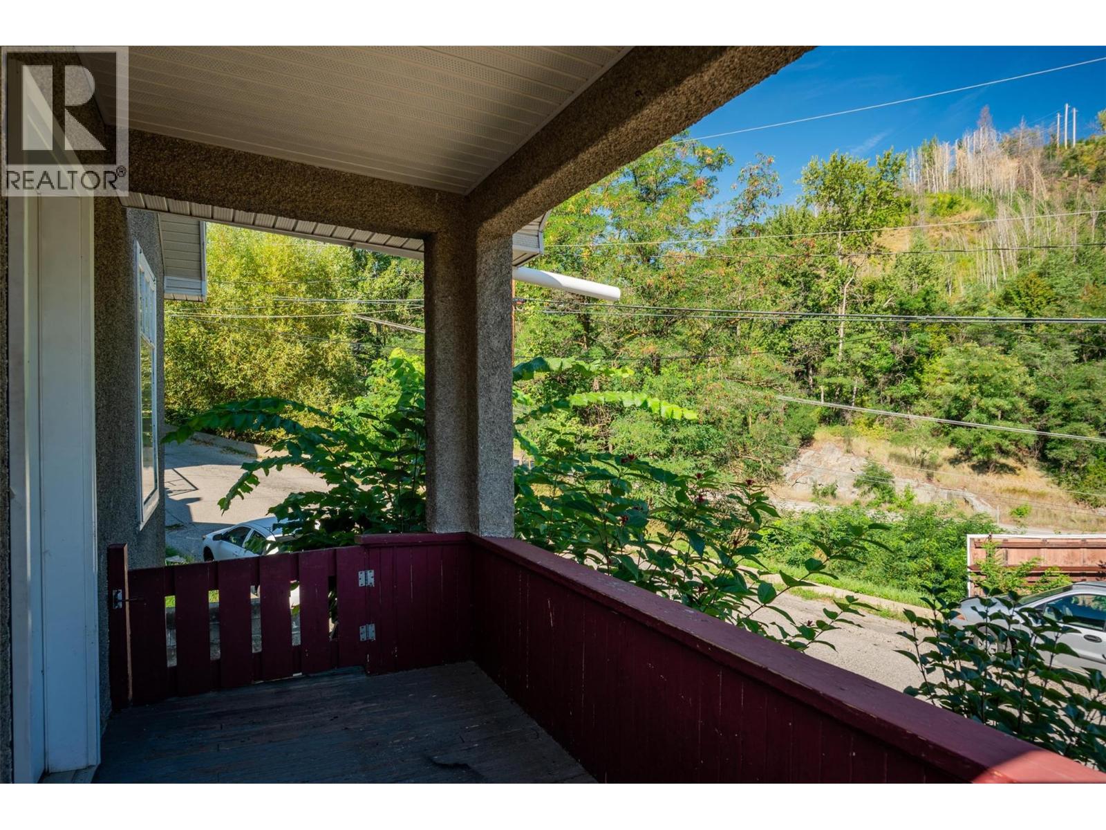 132 Reservoir Road, Trail