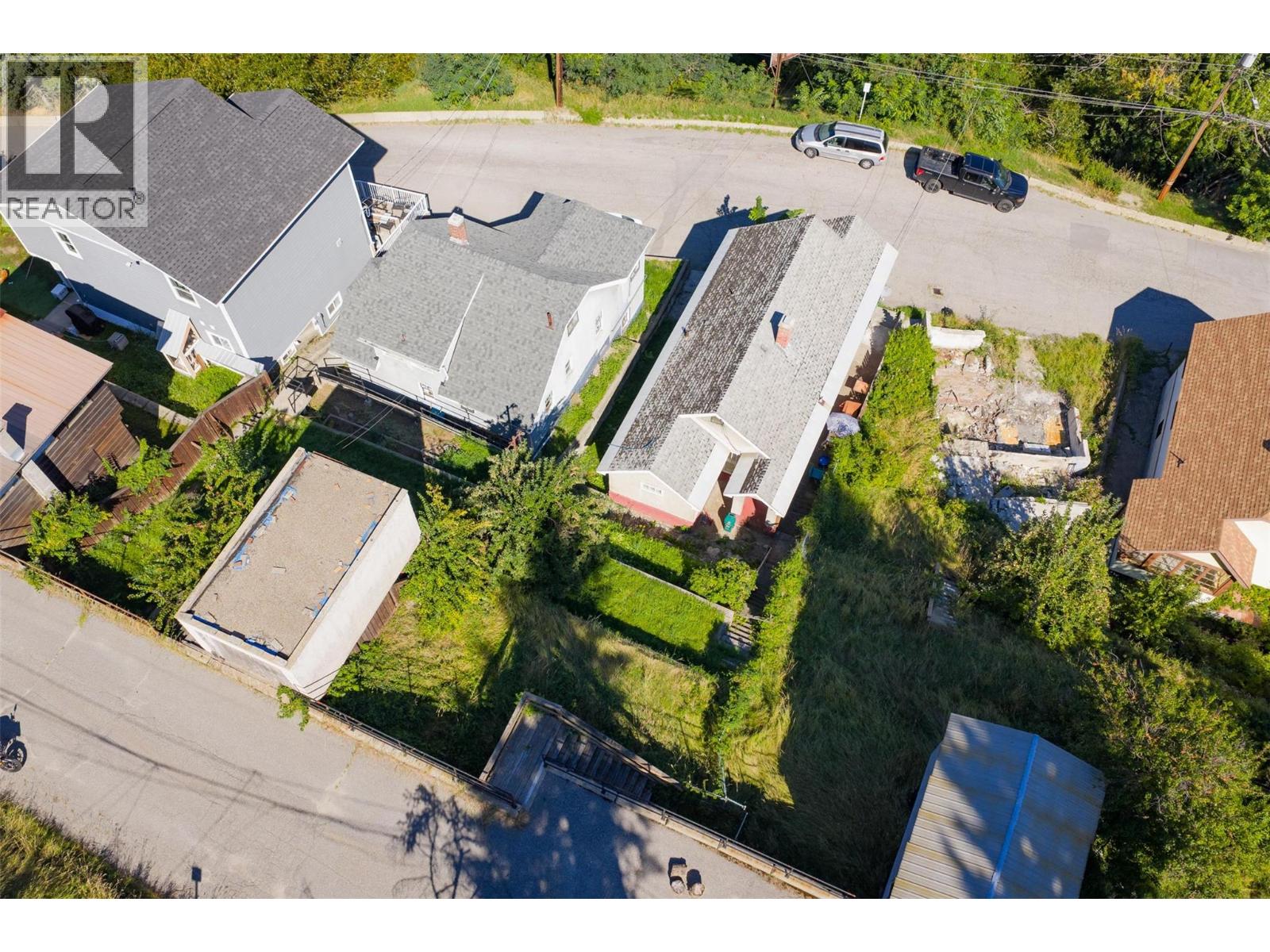 132 Reservoir Road, Trail