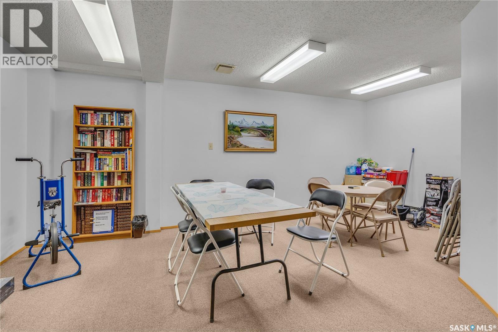 Photo 9 of 302 918 Argyle Avenue, Saskatoon SK