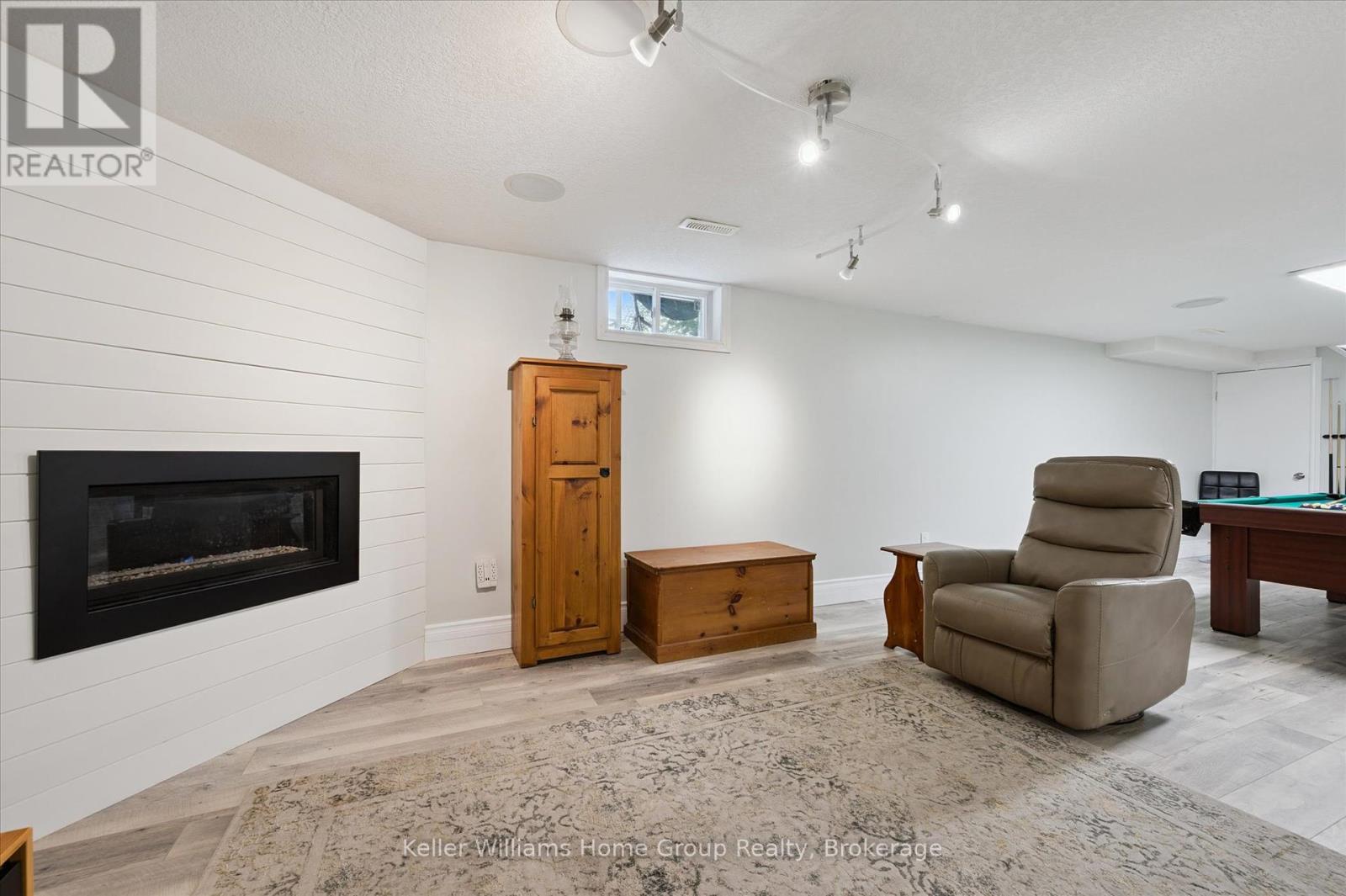 Photo 26 of 37 Victoria Crescent, Centre Wellington ON