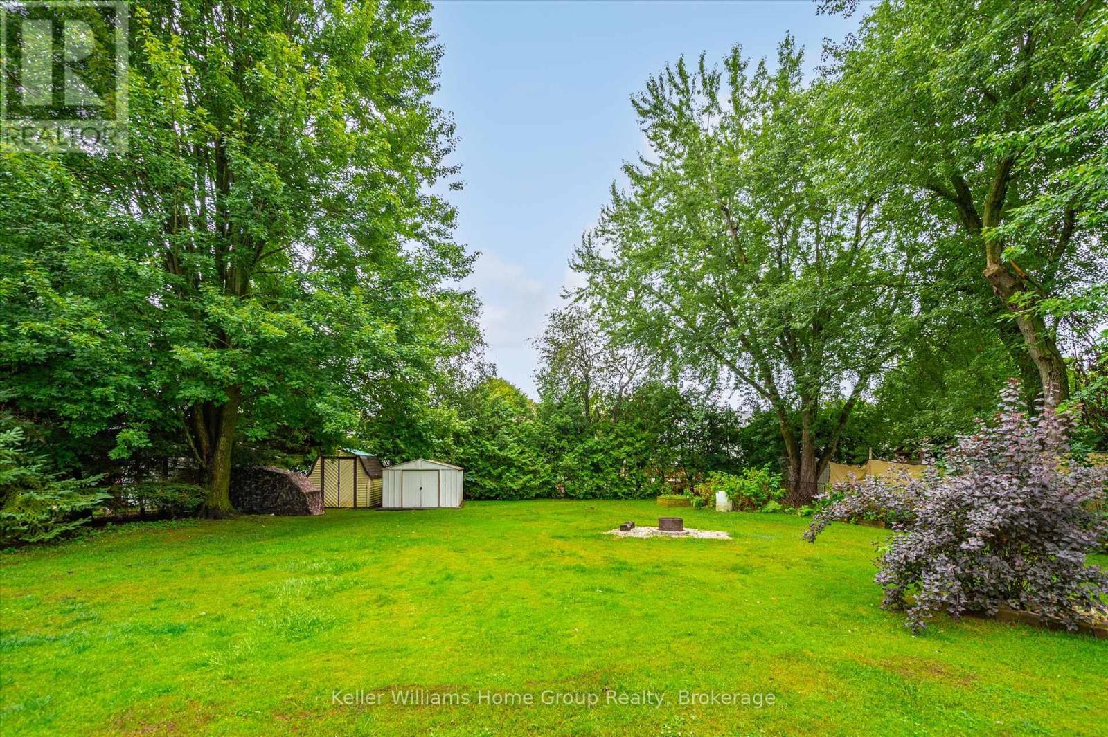 Photo 40 of 37 Victoria Crescent, Centre Wellington ON