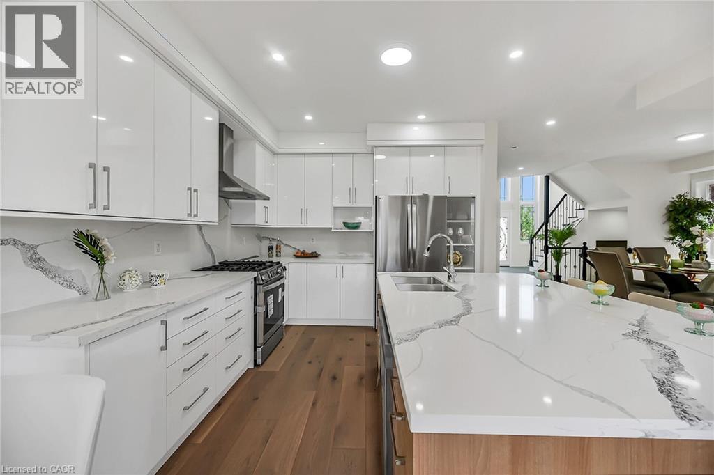 Photo 1 of 40 Davinci Boulevard, Hamilton ON
