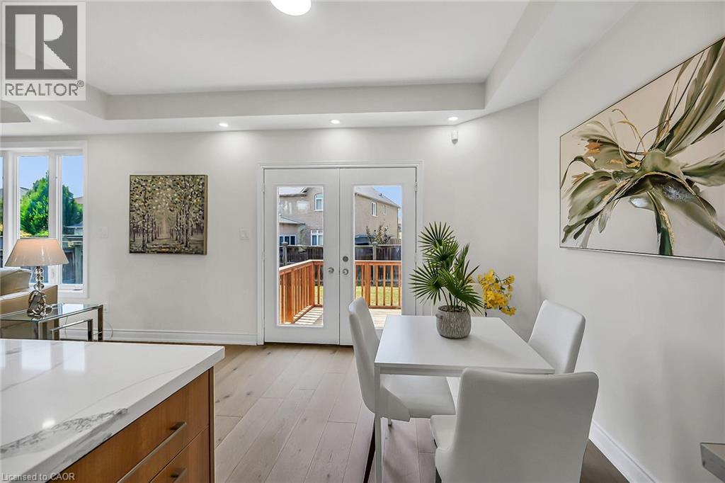 Photo 2 of 40 Davinci Boulevard, Hamilton ON