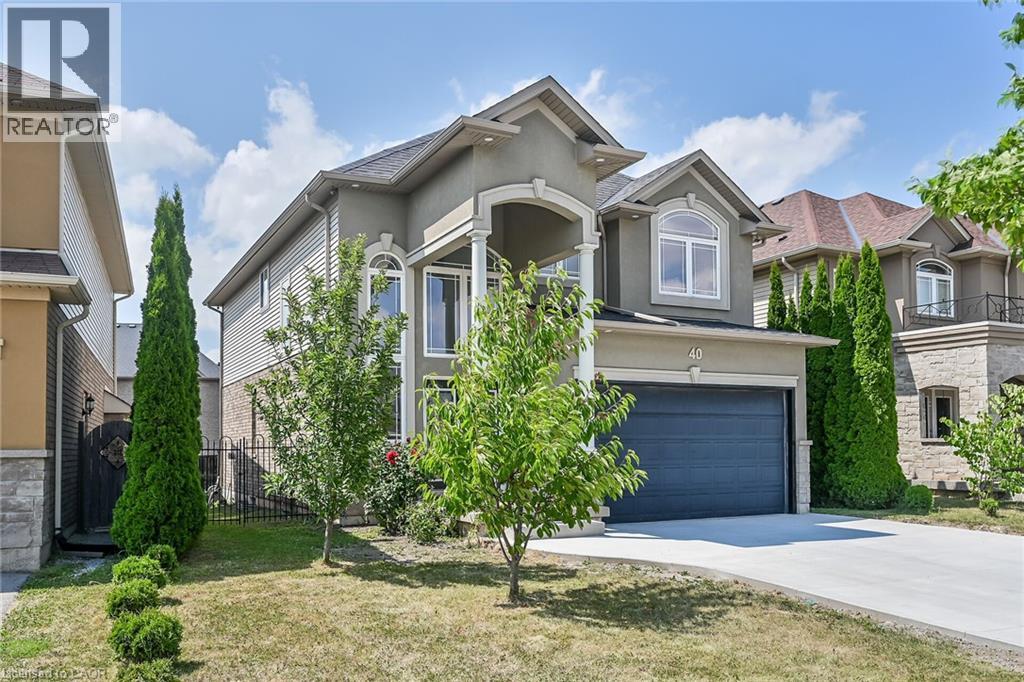 Photo 6 of 40 Davinci Boulevard, Hamilton ON
