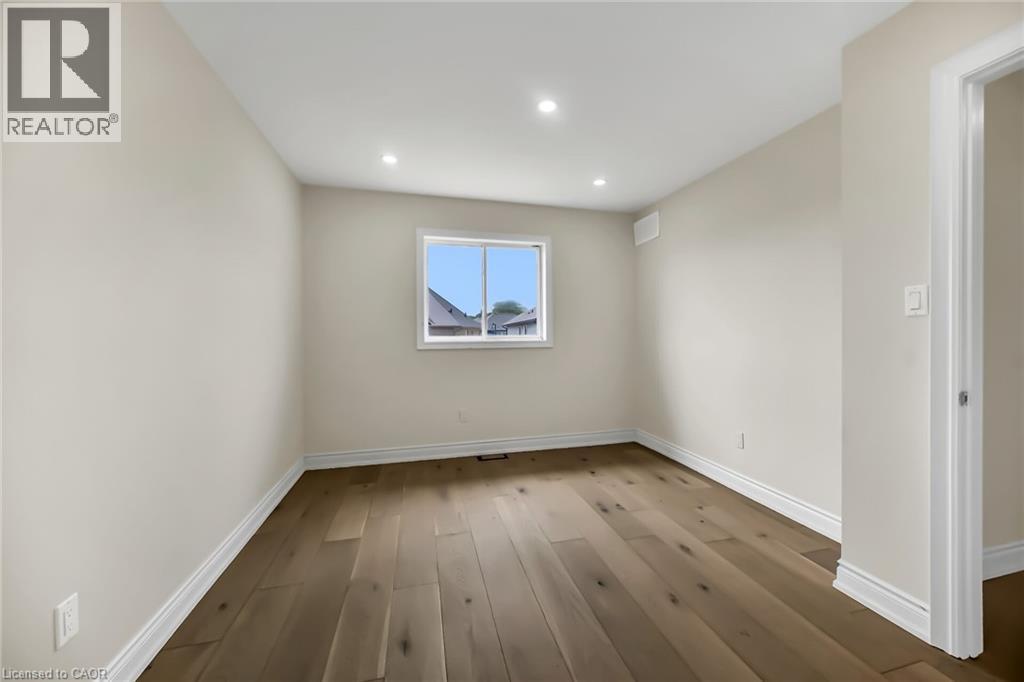 Photo 11 of 40 Davinci Boulevard, Hamilton ON