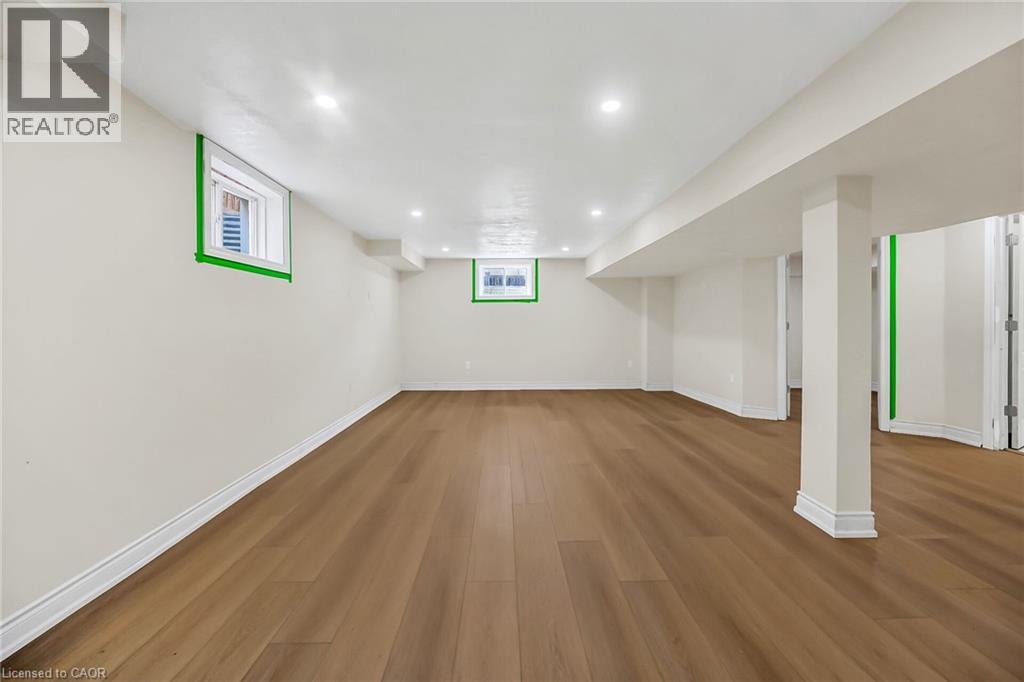 Photo 35 of 40 Davinci Boulevard, Hamilton ON