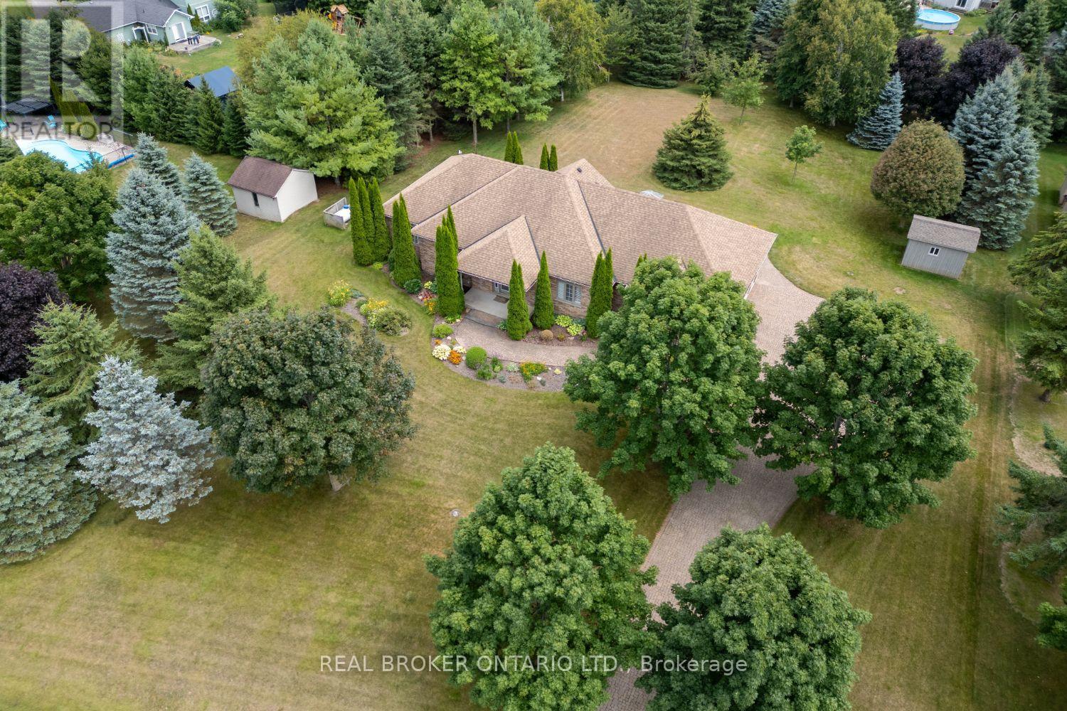 Photo 1 of 7 Virtue Court, Clarington ON