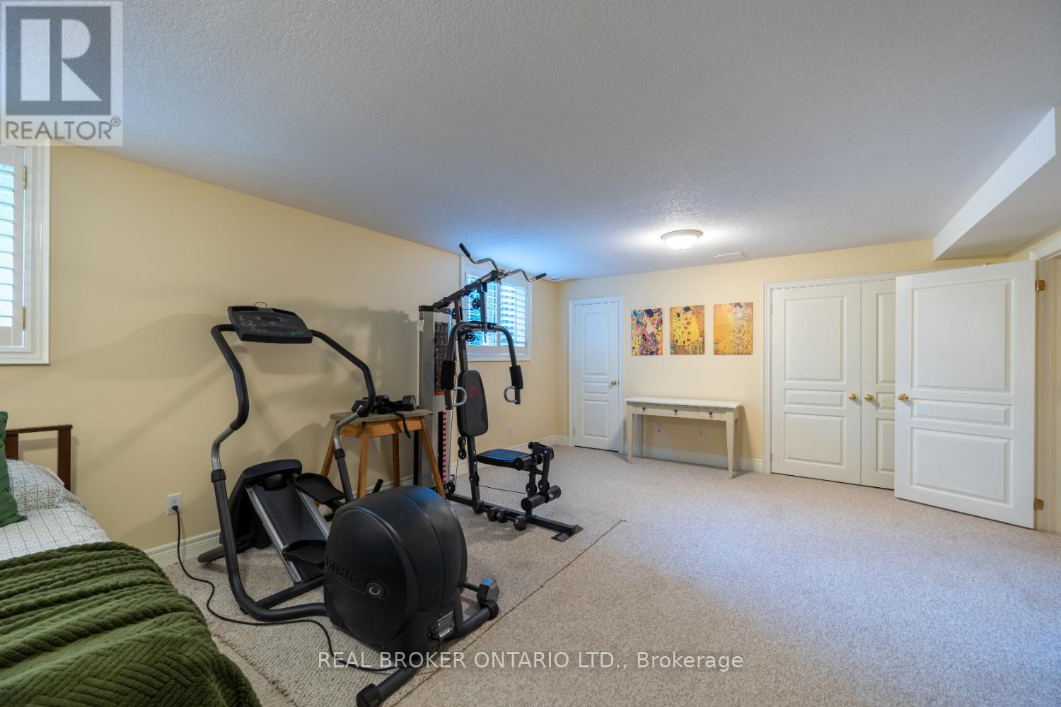 Photo 24 of 7 Virtue Court, Clarington ON