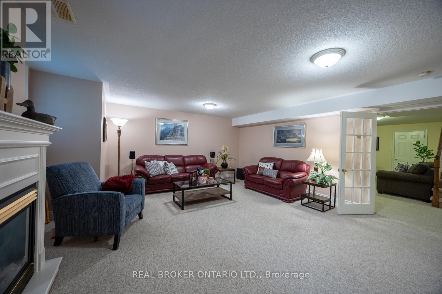 Photo 26 of 7 Virtue Court, Clarington ON