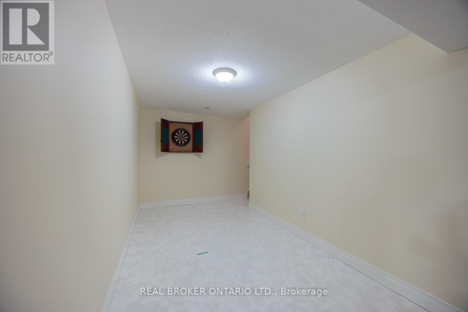 Photo 31 of 7 Virtue Court, Clarington ON