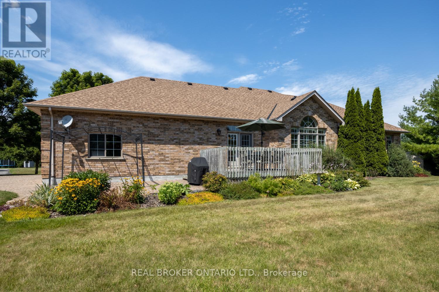 Photo 38 of 7 Virtue Court, Clarington ON