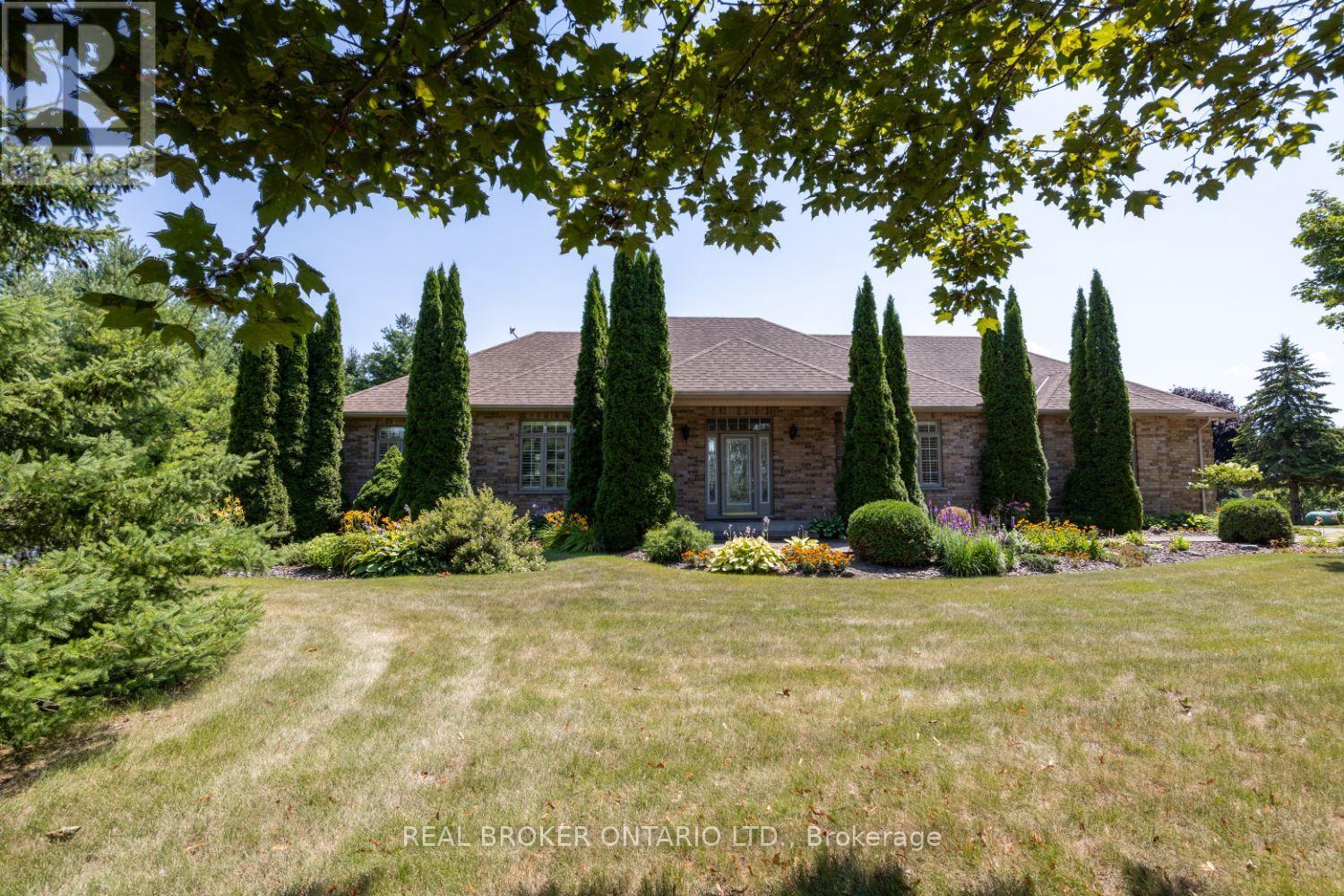 Photo 5 of 7 Virtue Court, Clarington ON